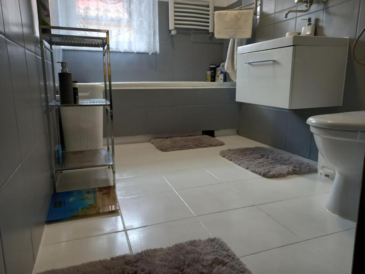 Pokoje Goscinne U Grazynki Nowy Sącz Exteriör bild